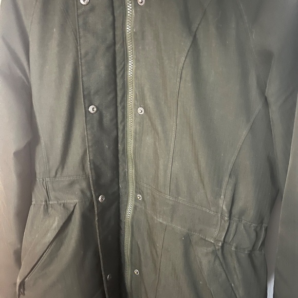 The North Face Women’s Winter Parka - Picture 10 of 16